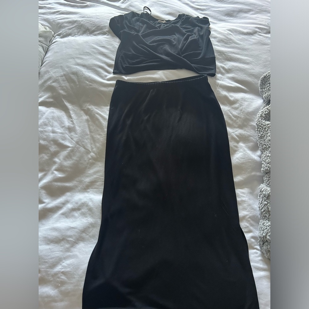 Two piece skirt set